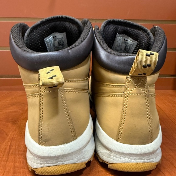 Nike Tan and Black Hiking Boots with Ankle Support - Picture 7 of 9